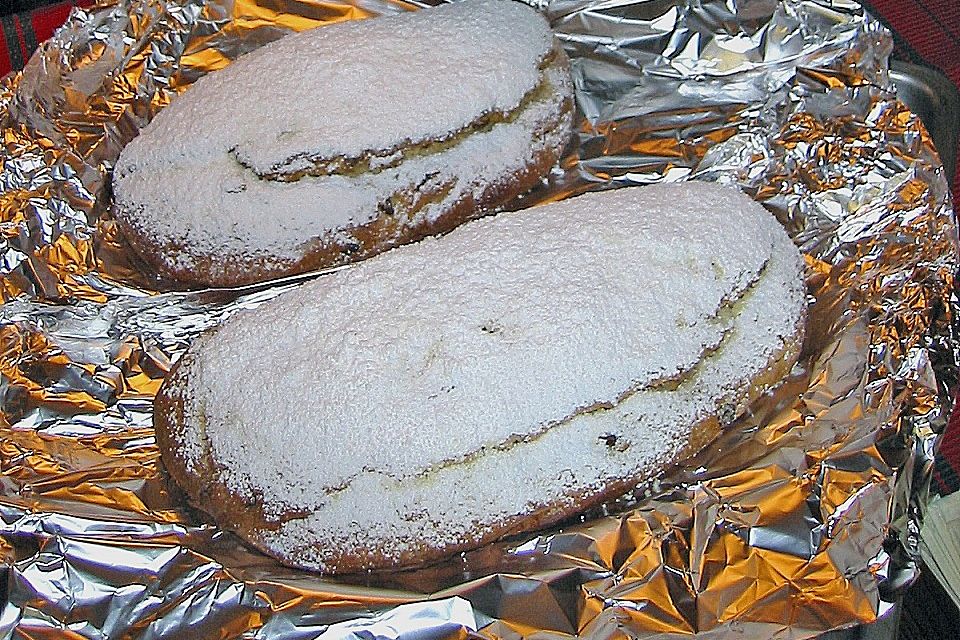Amaretto - Quark Stollen Amaretto - Quark Stollen