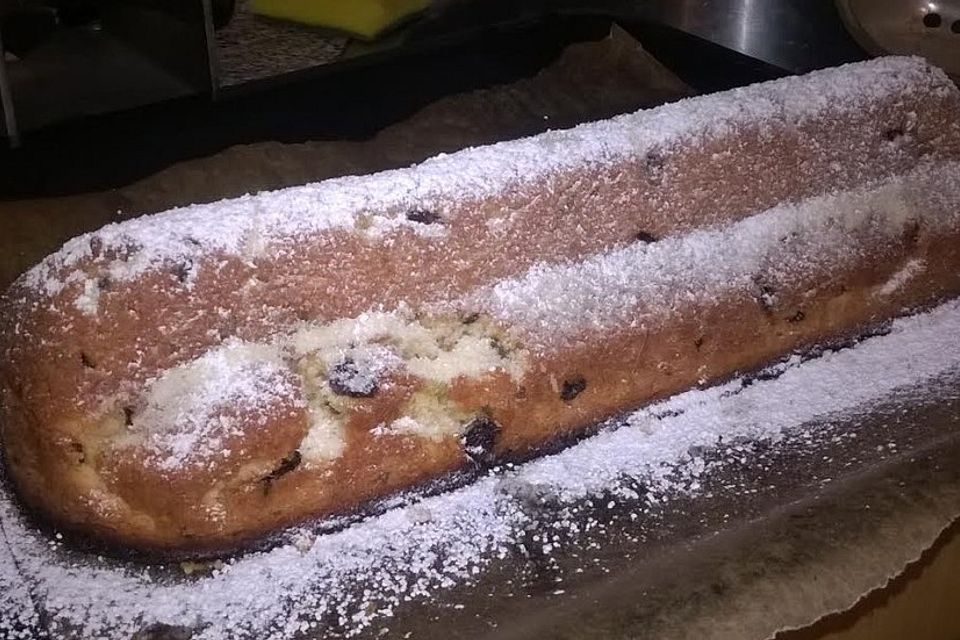 Amaretto - Quark Stollen Amaretto - Quark Stollen