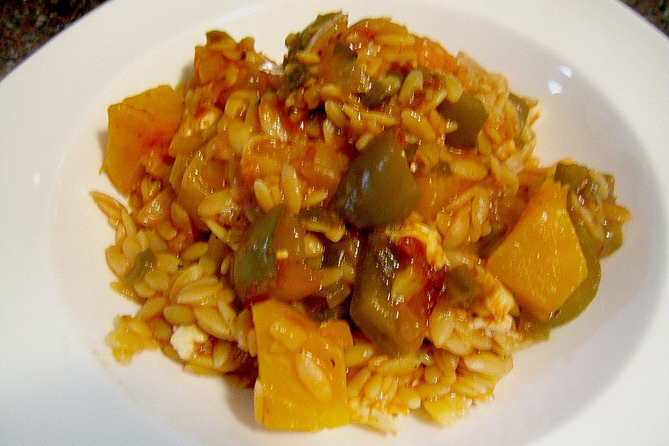 Kritharaki - Auflauf mit Kürbis und Paprika