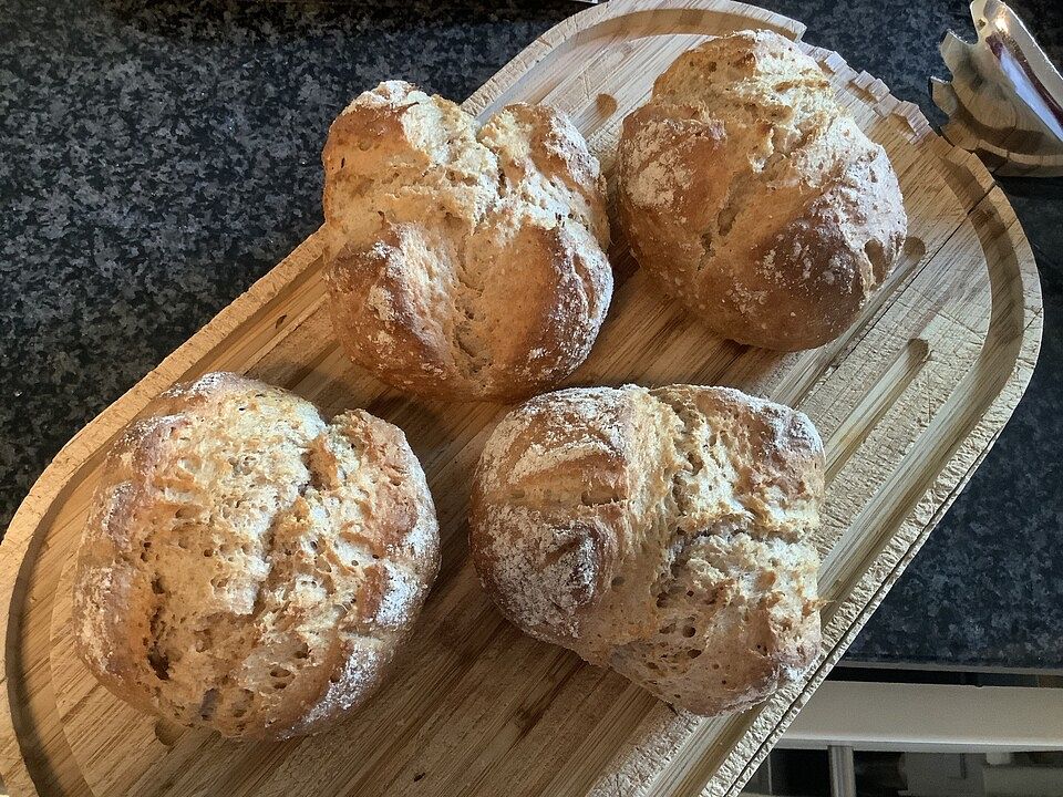 Schnelle Quarkbrötchen mit Sesam| Chefkoch