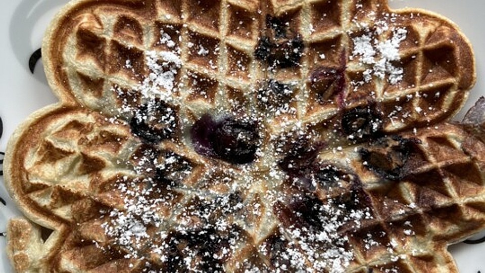 DIE MAUS - PFANNKUCHEN UND WAFFELN. von Unknown Author: Sehr