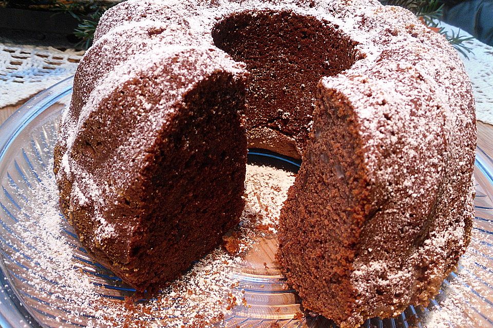 Advents - Gugelhupf mit Spekulatius und Birnen