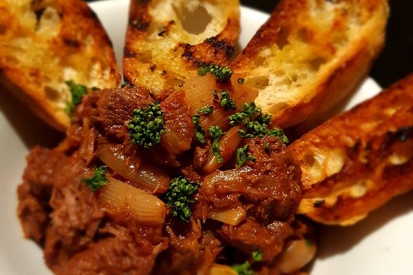 Griechisches Rindfleisch Stifado von marloh | Chefkoch