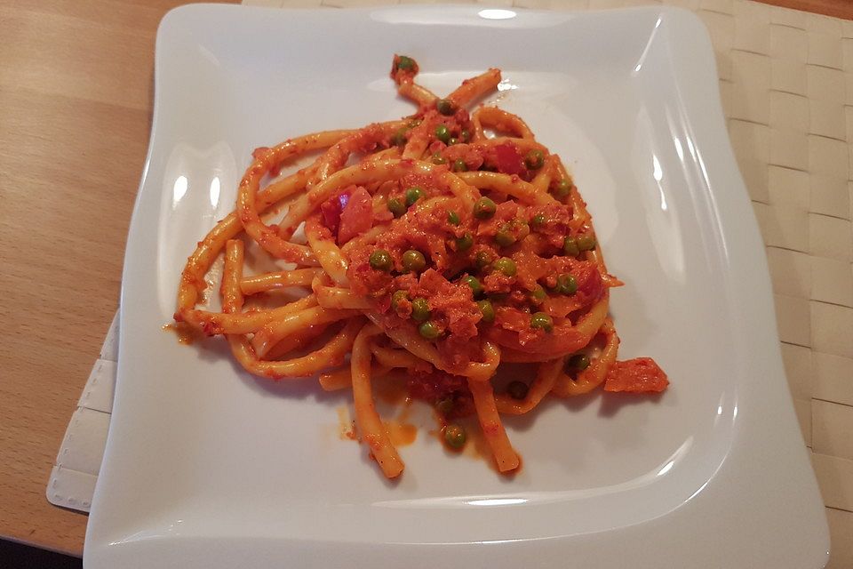 Nudeln mit Speck - Ajvar - Sahnesauce