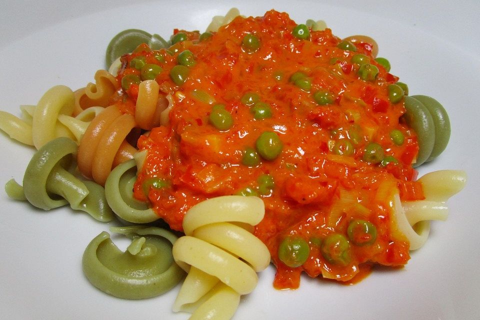 Nudeln mit Speck - Ajvar - Sahnesauce