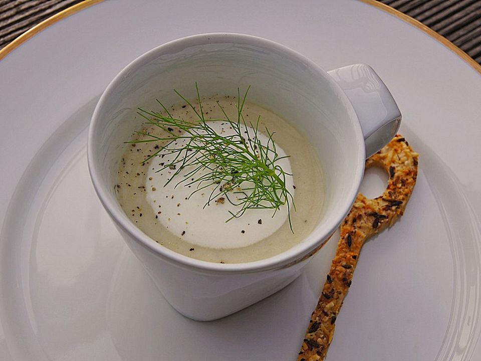 Fenchelrahmsuppe mit Chili - Fenchel - Gebäck (glutenfrei) von bushcook