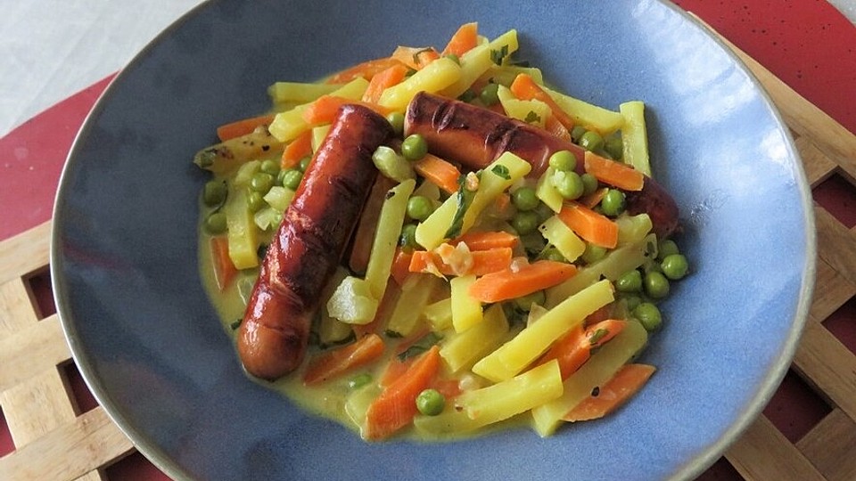 Gemüse-Kartoffeleintopf mit Würstchen und Speck von litwis| Chefkoch