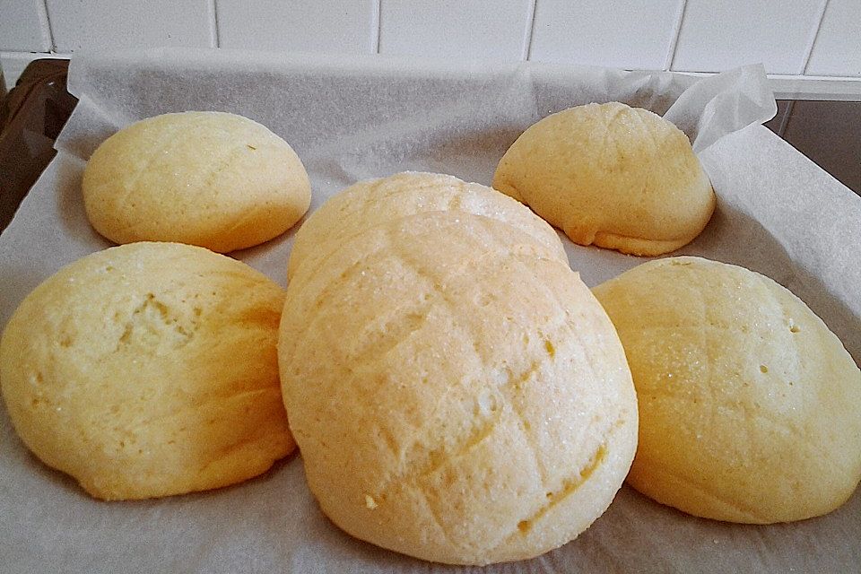 Japanische Melonenbrötchen