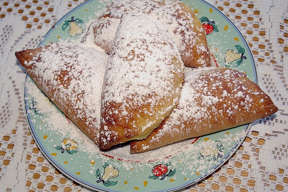 Apfeltaschen aus Quark - Öl - Teig