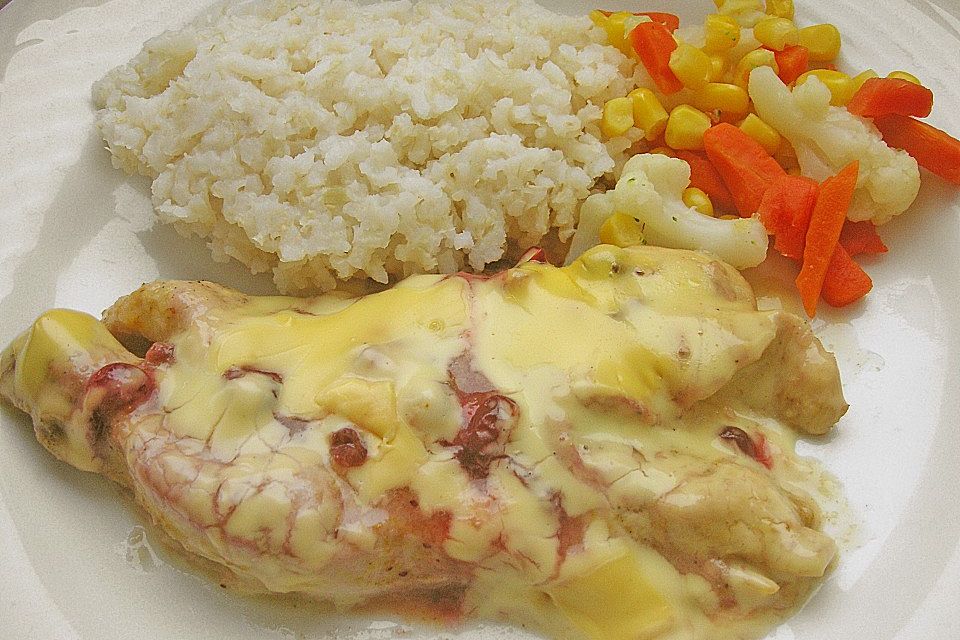 Feinste Putenschnitzel mit Meerrettich und Preiselbeeren