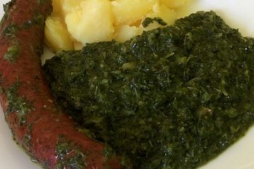 Grünkohl mit Lungwurst und Bratkartoffeln