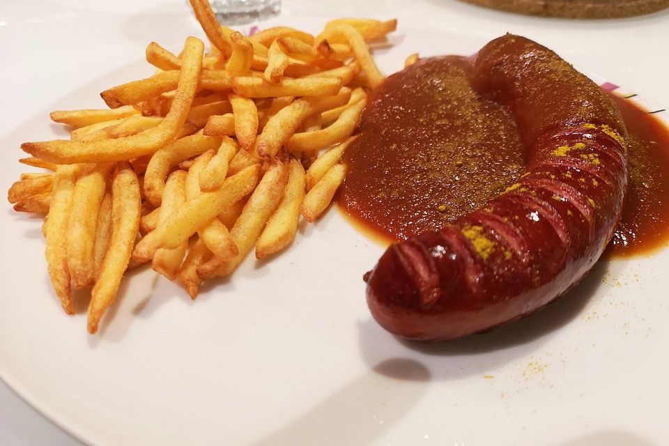 Currysauce zu Currywurst