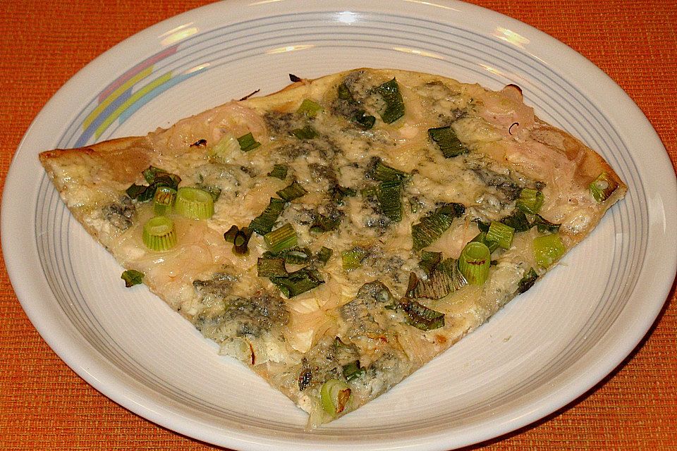 Vegetarischer Flammkuchen