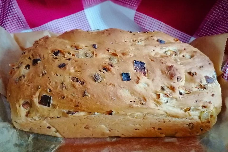 Herzhaftes Zwiebelbrot oder Zwiebelbaguette Herzhaftes Zwiebelbrot oder Zwiebelbaguette