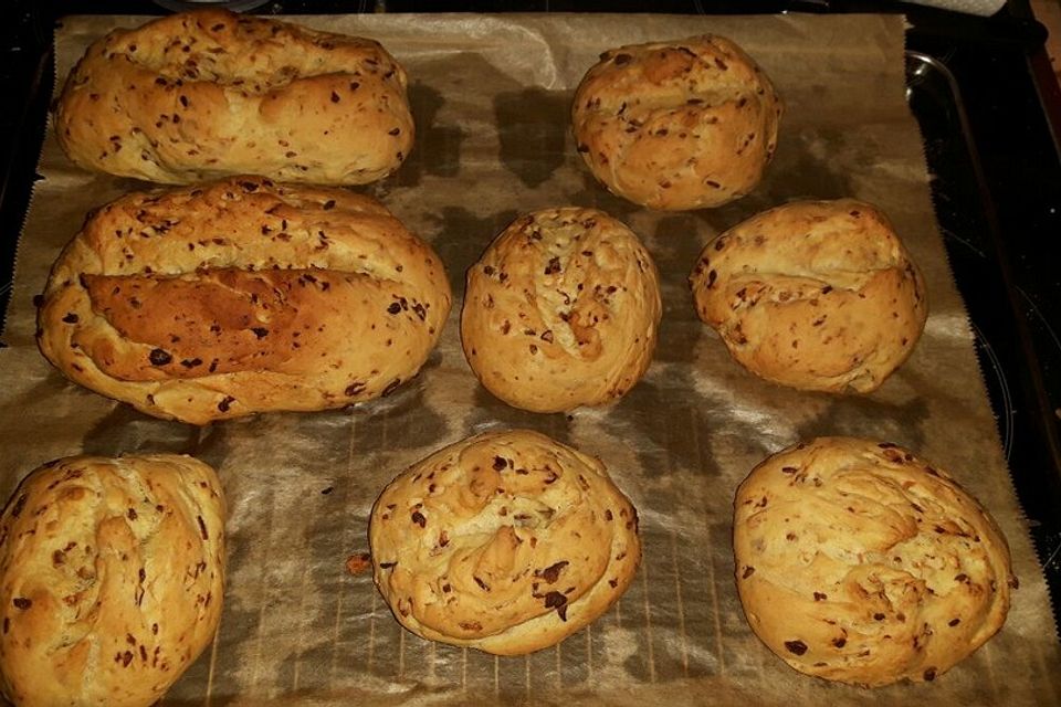 Herzhaftes Zwiebelbrot oder Zwiebelbaguette Herzhaftes Zwiebelbrot oder Zwiebelbaguette