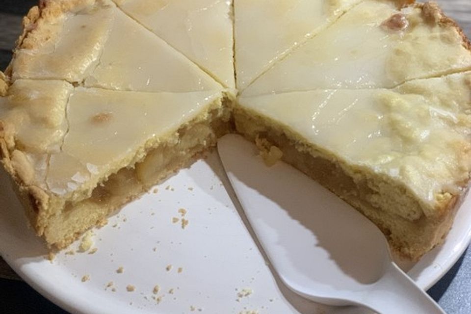 Gedeckter Apfelkuchen