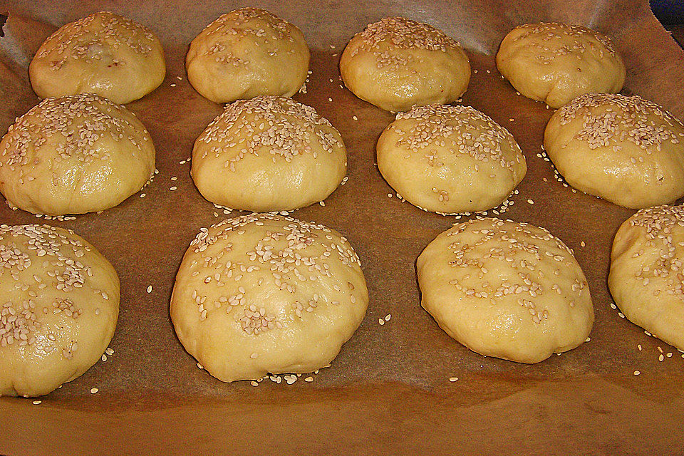 Türkische gefüllte Brötchen