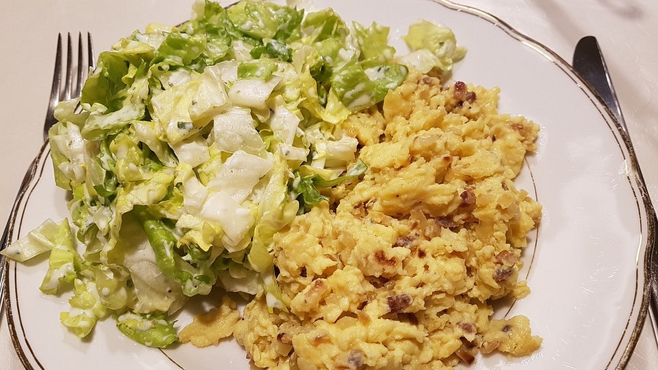 Beas Rührei mit Speck und frischen Kräutern von bellagiora