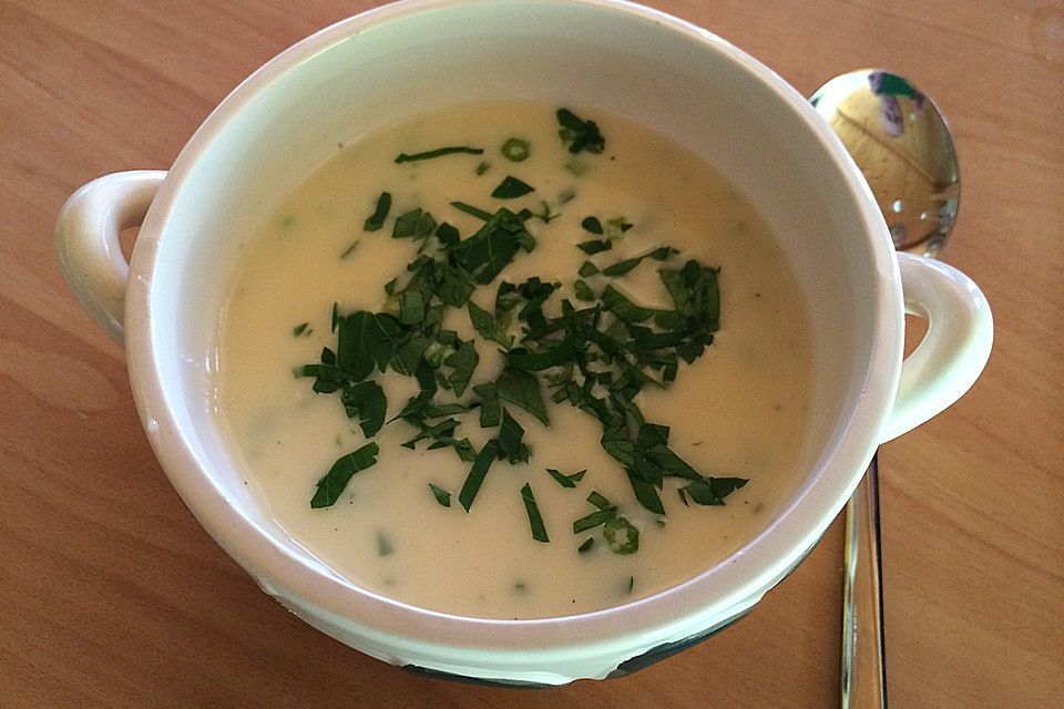 Spargelcremesuppe