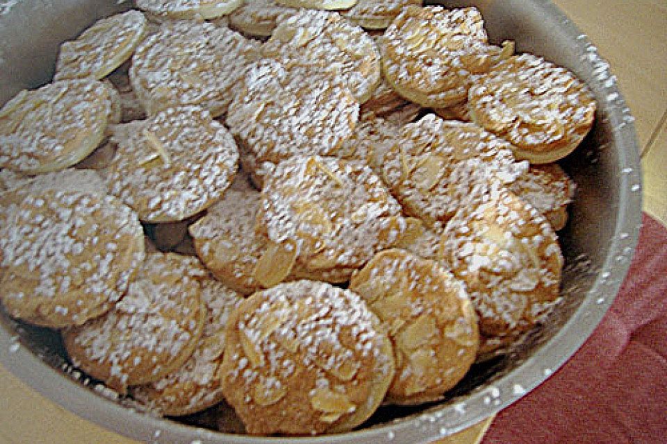 Chiaras Marzipanknusperplätzchen