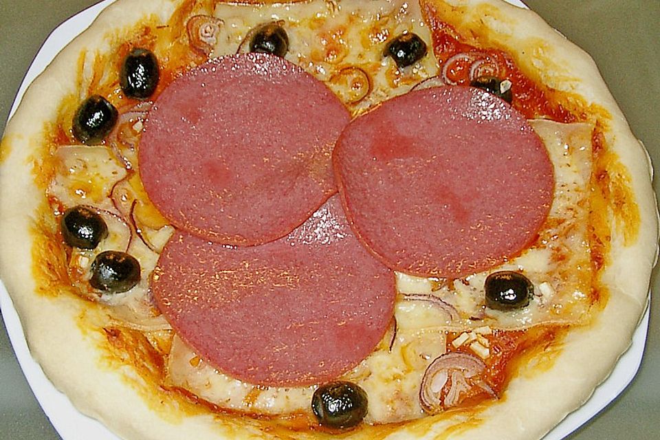 Salami - Pizza a la Mäusle