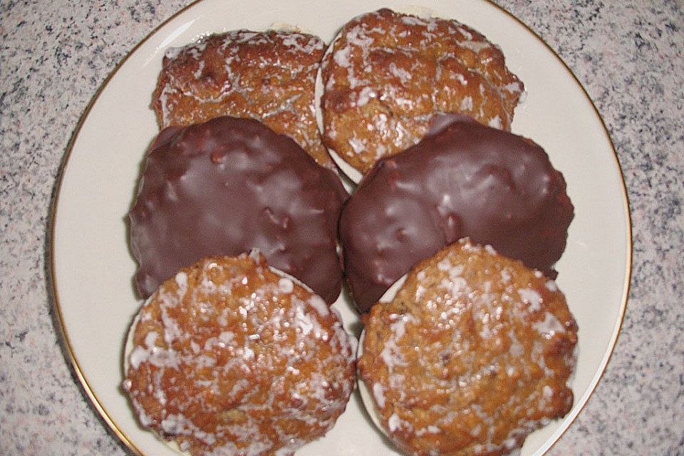 Lebkuchen aus Milchbrötchen