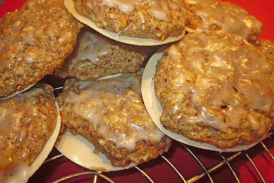 Lebkuchen aus Milchbrötchen