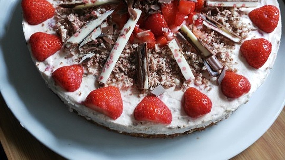 Erdbeer - Joghurette - Torte von blueskyhawk| Chefkoch