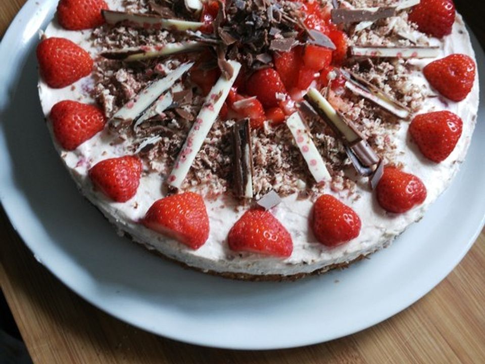 Erdbeer - Joghurette - Torte von blueskyhawk| Chefkoch