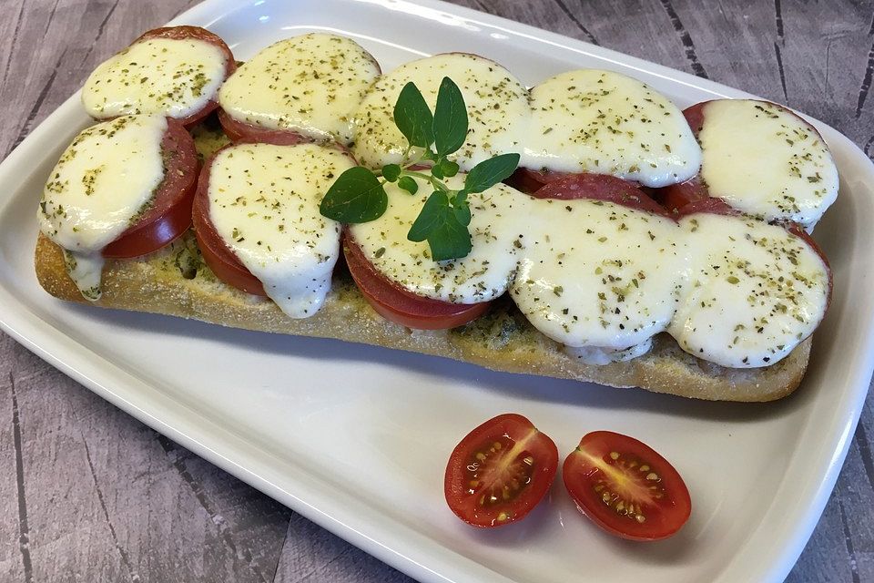 Pizzabrot mit Mozzarella