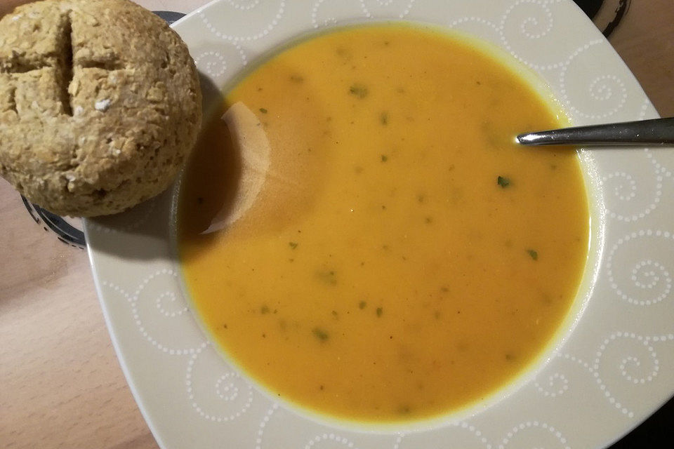 Süßkartoffel - Karotten - Suppe