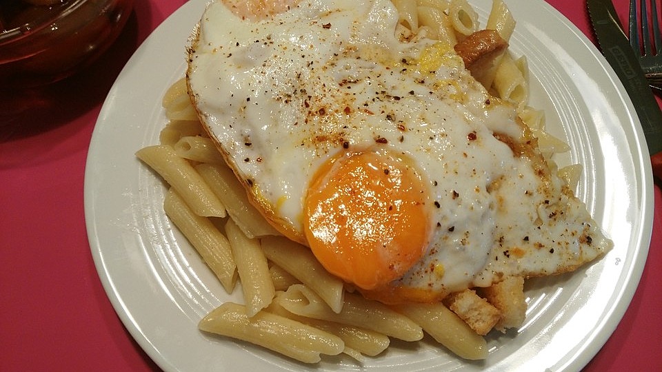 Nudeln Mit Zwieback Und Spiegelei Von Mirik02 Chefkoch