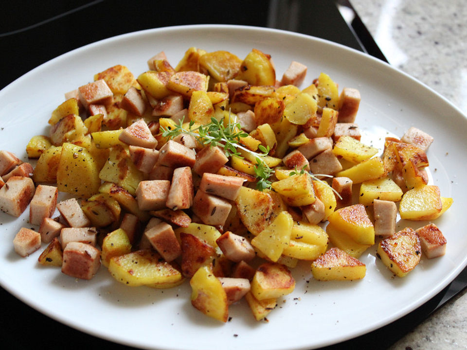 Kartoffelgröstel mit Wurst von DaddysAngel02| Chefkoch