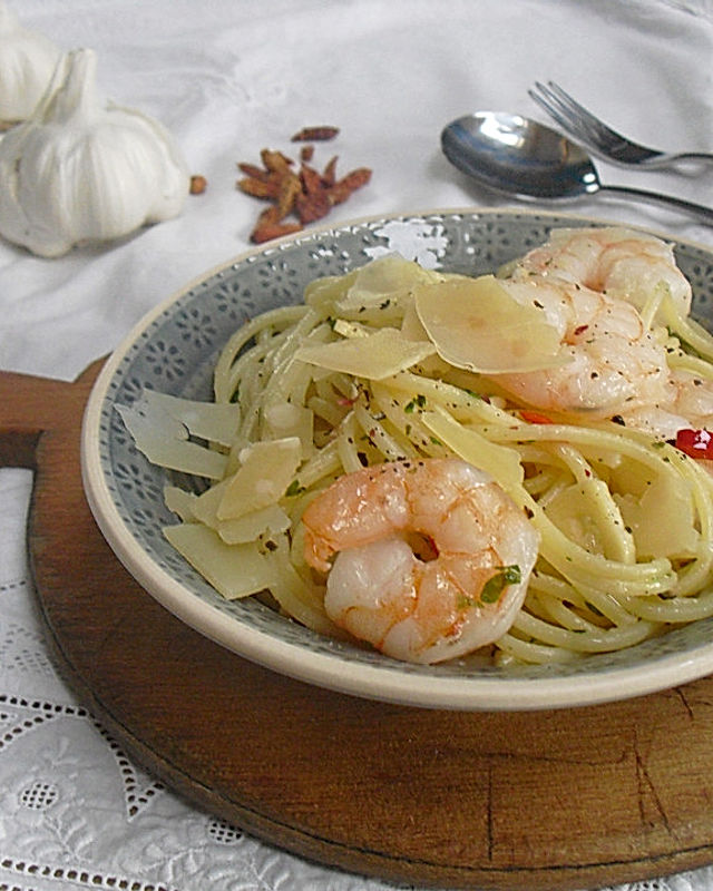 Spaghetti aglio e olio mit Knoblauchgarnelen