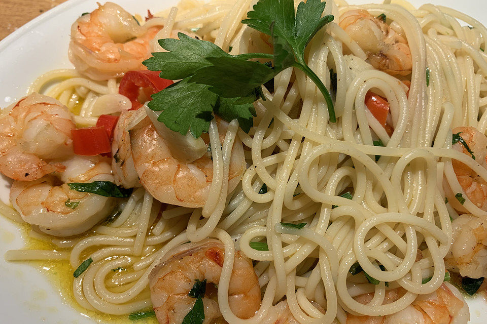 Spaghetti aglio e olio mit Knoblauchgarnelen