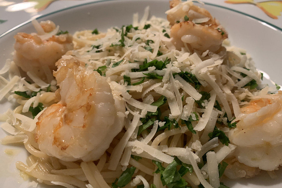 Spaghetti aglio e olio mit Knoblauchgarnelen