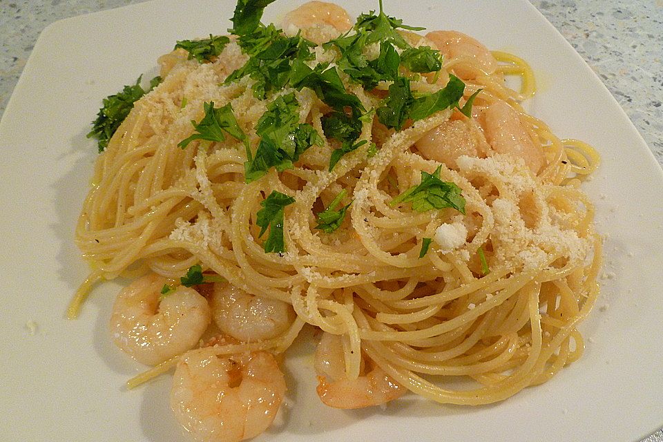 Spaghetti aglio e olio mit Knoblauchgarnelen