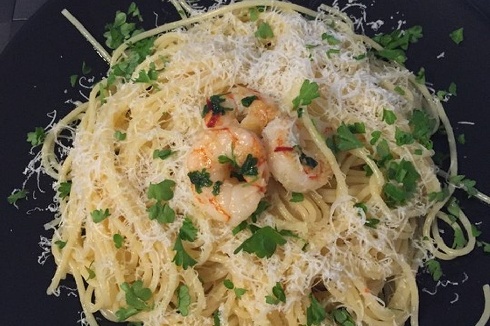 Spaghetti aglio e olio mit Knoblauchgarnelen