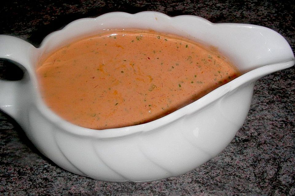 Salatsauce Paprikasauce