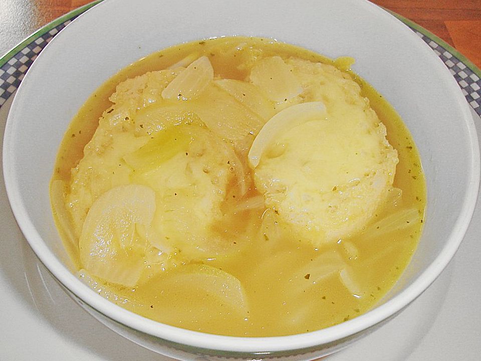 Zwiebelsuppe mit Käsebaguette von Nessi681| Chefkoch