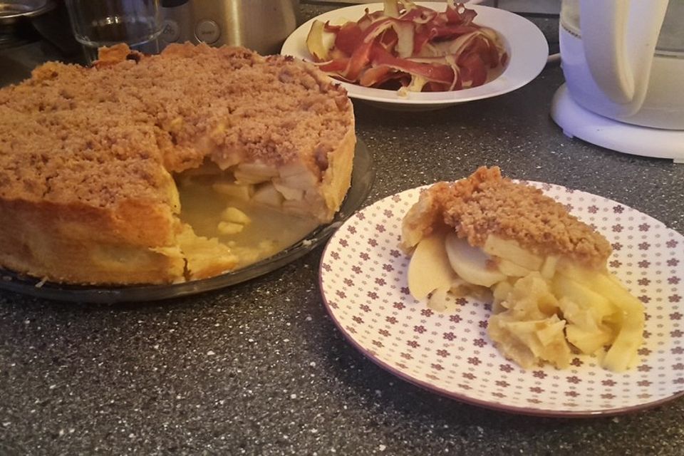 Veganer Apfelkuchen  mit Zimtstreuseln