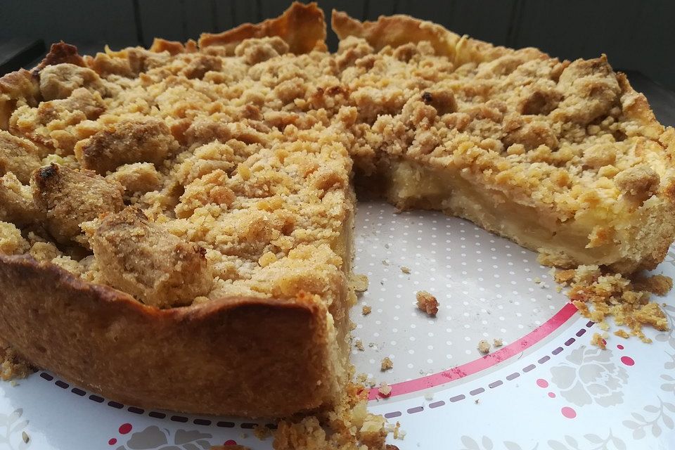 Veganer Apfelkuchen  mit Zimtstreuseln