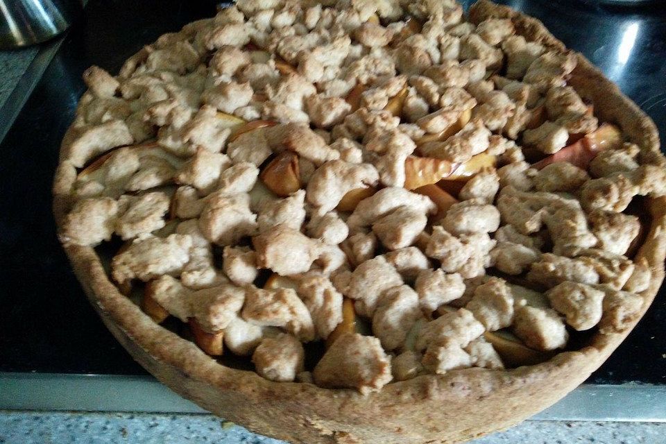 Veganer Apfelkuchen  mit Zimtstreuseln