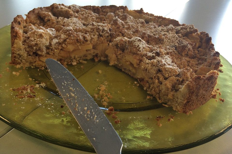 Veganer Apfelkuchen  mit Zimtstreuseln