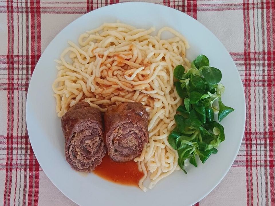 Rinderrouladen mit Hackfleisch - Käsefüllung| Chefkoch