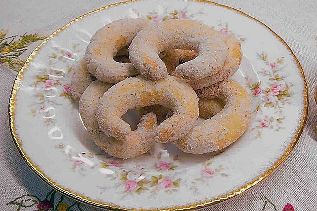 Vanillekipferln mit Haselnüsse von Nora| Chefkoch