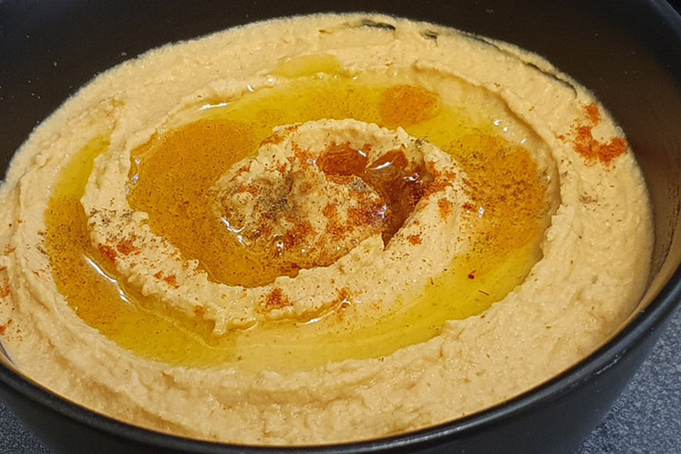 Merceiles Hummus auf türkische Art