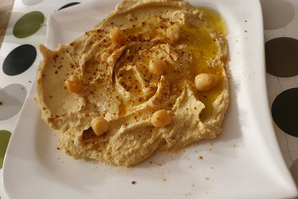 Merceiles Hummus auf türkische Art