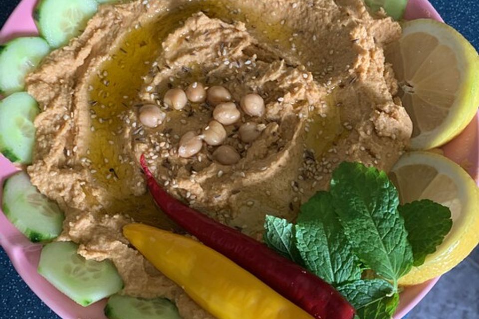 Merceiles Hummus auf türkische Art