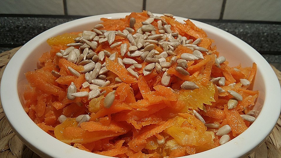 Fruchtiger Möhrensalat von _Gala_ Fruchtiger Möhrensalat von _Gala_